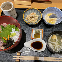 お料理 とみやま - おから、胡麻豆腐、いぶりがっこ、お椀…