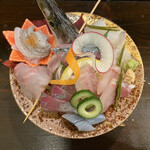 かもめ食堂 - 刺し身の盛合せ