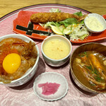 Sa-Mon To Ebi To Nihonshu Ba- Taishuusakaba Teppen - 海老トルネード丼+ジャンボ海老フライ付¥1450