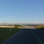 川ばた - この橋の先へ更に進もう！