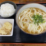 うどん蔵ふじたや - 本日の定食(平日ランチタイム) 
            (かけうどん(2玉)･白ごはん･じゃがいも天)