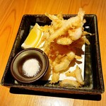 いざかや しん - 富山産白エビの天ぷらです。磯の香りが漂う香ばしい天ぷらは最高の肴です！！(o^^o)