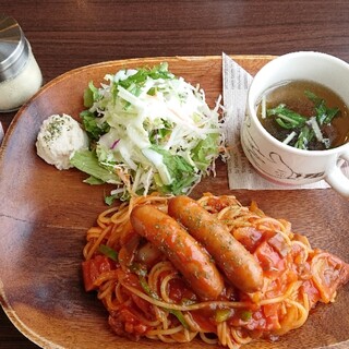 リラクゼーション&カフェ ピッキオ_0