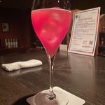 バー エイジング - 米国産ザクロのカクテル