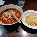 上海華龍 - 【2022.11.7(月)】本日の日替わり①(四川風もやしラーメン&半チャーハン)900円