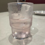 サウスパーク 浅草店 - 無味のピンクの水。おかわりはもっと色が濃かった