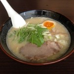 今村屋 - 白湯味噌ラーメン 780円