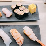 Kyuushuuzushi Sushitora Aburi Sushi Tora - ご飯は赤酢