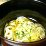 鷹泉閣 岩松旅館 - 冷やし蕎麦　山形だし