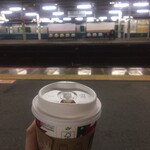 STARBUCKS COFFEE - 湘南新宿ラインを待ちながら…