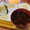 甘味喫茶 おかげ庵 - おむすびと赤出汁