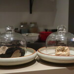 フィエルテ - イタリア産黒トリュフ＆白トリュフ