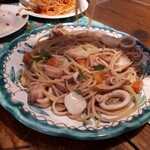 ピッツェリア ダ グランツァ - イカと季節野菜のペペロンチーノ