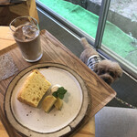 107cafe+dogs - 