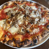 Pizzeria Cres - ディアヴォラ
                トマトソース、モッツァレラ、サラミ、唐辛子、パルメザン