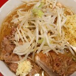 ラーメン二郎 - ラーメン半分＋ニンニク少し＋ショウガ