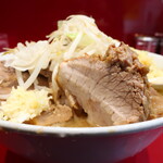 ラーメン二郎 - ラーメン半分＋ニンニク少し＋ショウガ