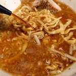 ラーメン二郎 - 赤酢投入～♪