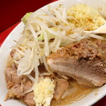 ラーメン二郎 - ラーメン半分＋ニンニク少し＋ショウガ