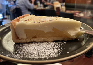 ザ・ホフブロウ - クリームチーズの濃厚で爽やかな酸味とリンゴの甘味が絶妙のバランス