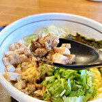 やったろうじゃん - ゴロゴロ感あるチャーシューも
混ぜたらとても馴染んでました◎