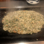 鉄板バル・お好み焼き・もんじゃ 粉と水 - 梅こんぶもんじゃ