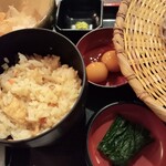 そじ坊 - 山菜かやくご飯、野沢菜、そば団子