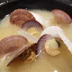 回転寿し トリトン - ほたての味噌汁。