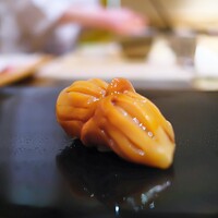 鮨 あらい - ゆりあげの赤貝。肉厚。