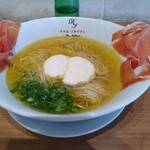 黄金の塩らぁ麺 ドゥエイタリアン - 