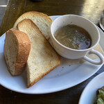 Brasserie BASEL - デリプレート&本日のスープ