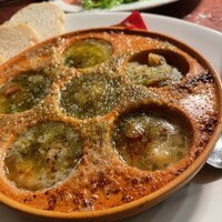 カルネジーオ イースト - 