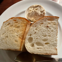 カルネジーオ イースト - 