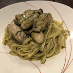 せいじ - ナポリタン頼んだら裏メニューの牡蠣ジェノベーゼ出してくれました