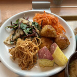 オーガニック レストラン 広場 - 山盛り♪