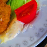 お食事処 河童 - 日替わりワンコインランチ・カキフライ定食　５００円（税込）カキフライのアップ【２０２２年１１月】