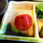 お食事処 河童 - 日替わりワンコインランチ・カキフライ定食　５００円（税込）の梅干しアップ【２０２２年１１月】