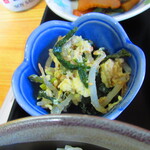 お食事処 河童 - 日替わりワンコインランチ・カキフライ定食　５００円（税込）の白和えのアップ【２０２２年１１月】