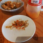 山電ガード下食堂 - 辛粉をかけて