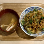 Yushima Tendon Kiyomatsu - かき揚げ丼 ¥1,150 ＋ かに味噌汁 ¥110