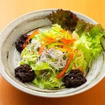 Rock seaweed whitebait salad