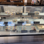 イーズ サンドイッチ - ショーケース