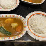 村上カレー店・プルプル - 