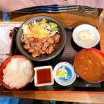 Marumarudokoro Kokkoya - はらみ焼肉定食屋＋豚汁変更です