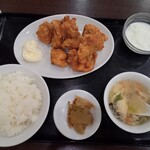 四川料理 海峰 麻婆豆腐 - 日替わり定食（鶏から揚げ）