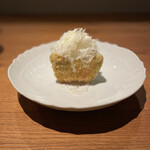 両忘 - 三豊市産茄子のフライと羊のチーズ