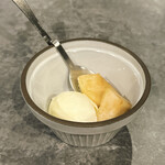 Nose to Tail - 炭焼きのラ•フランス・牛脂入りアイス