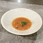 Nose to Tail - あご肉のはっかくトマトとバジル添えスープ