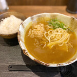 うどんばか 平成製麺所 - 麺は細麺