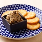 Rillettes with chicken and Akari